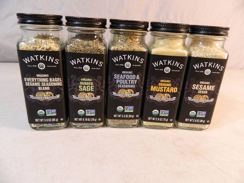 lot 45 image: 5 New Watkins Spices