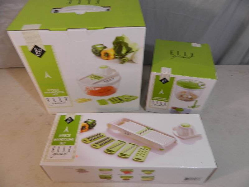 lot 102 image: 3 New Elle Gourmet Kitchen Items