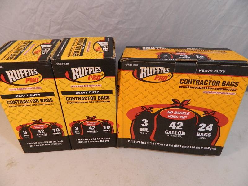 lot 133 image: New Contractor Bags