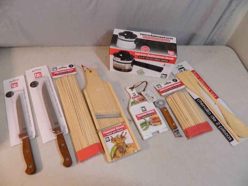 lot 147 image: New Kitchen Items