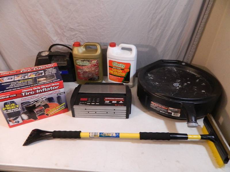 lot 172 image: New Air Compressor, Assorted Automotive