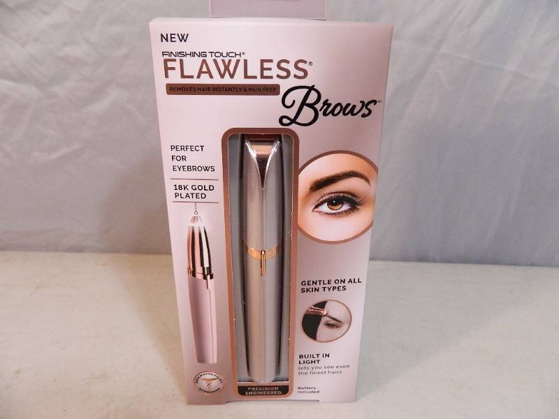 lot 33 image: New Flawless Brows