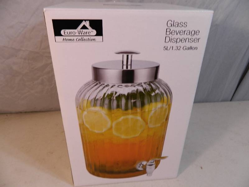lot 43 image: New 1.32 Gallon Glass Beverage Dispenser