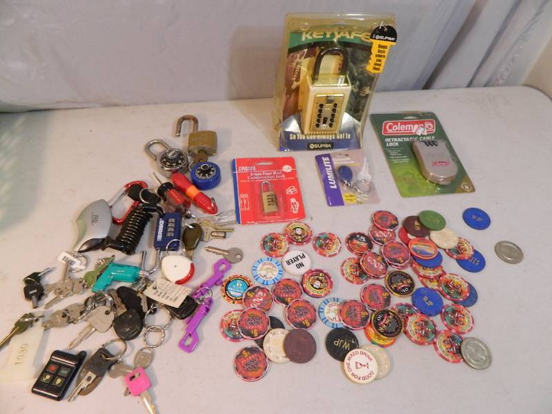 lot 78 image: Locks, Keys, Poker Chips, and More
