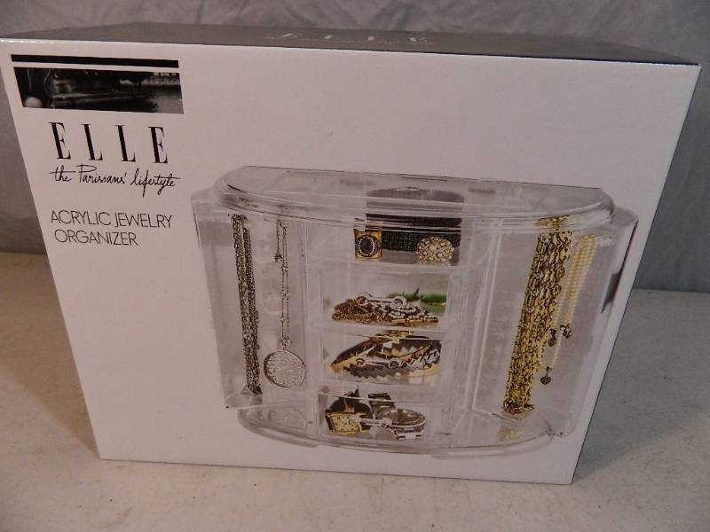lot 87 image: New Elle Acrylic Jewelry Box