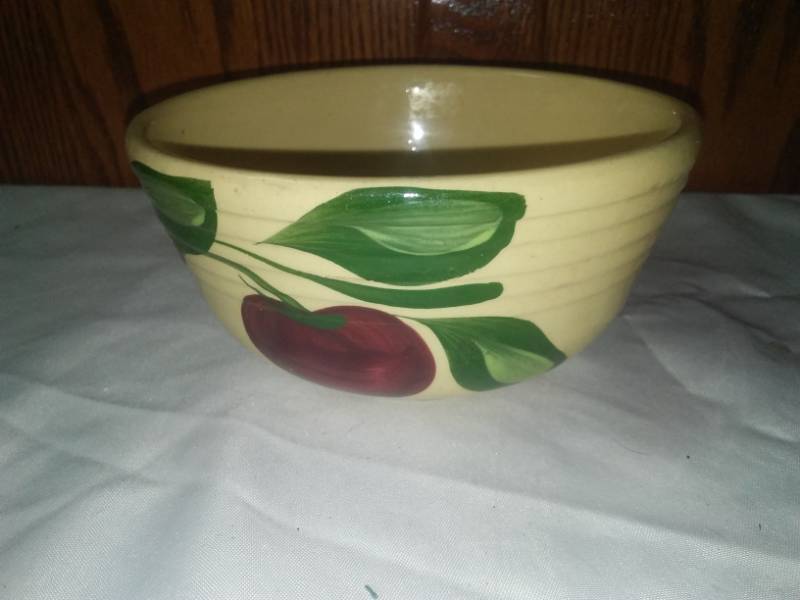 lot 12 image: Watt Ware
