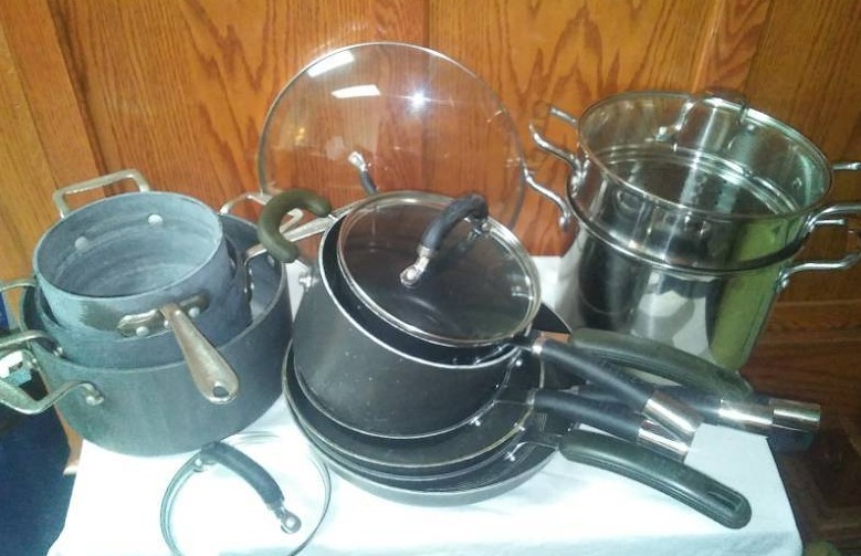 lot 61 image: Cephalon and Meyer Professional cookware
