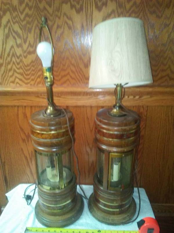 lot 46 image: 2 Wood Lamps excellent heavy