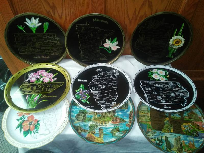 lot 142 image: Collectible Metal Trays - States 11