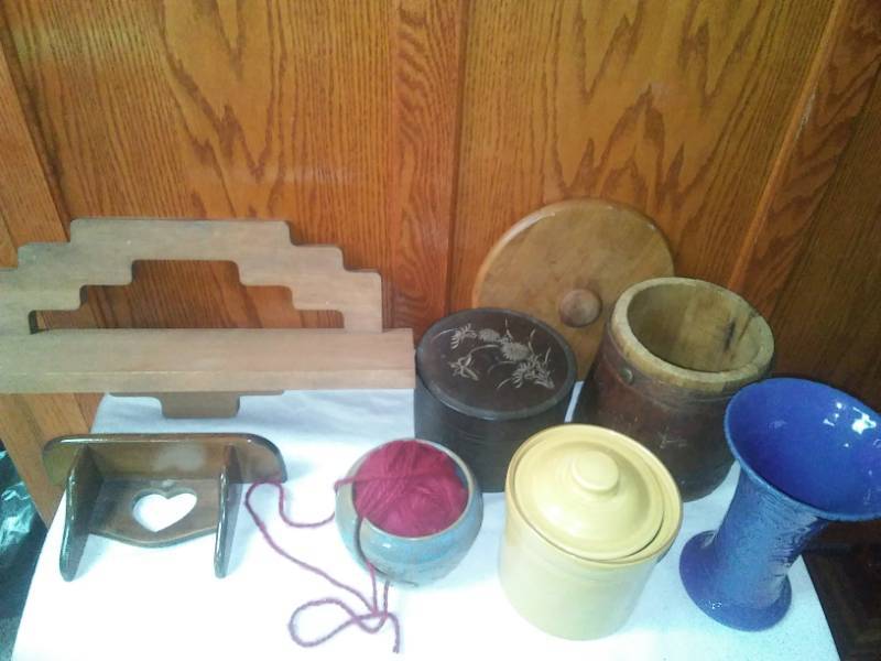 lot 163 image: Wood Containers and pottery - see pics