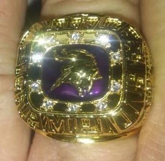 lot 201 image: Minnesota Vikings NFC Championship Ring