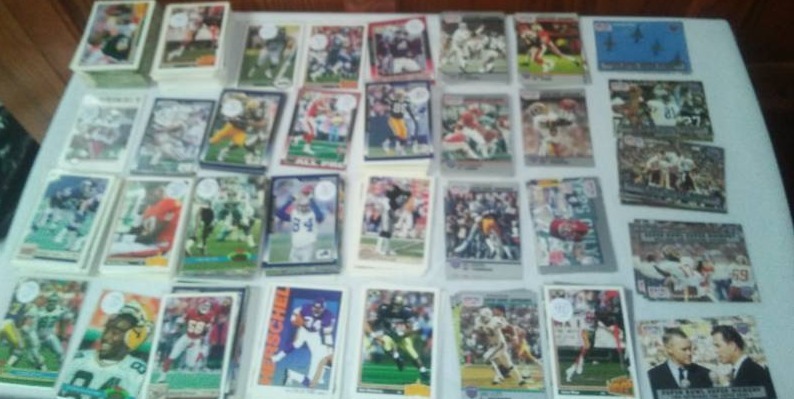 lot 203 image: NFL Football trading Cards, Superstars.