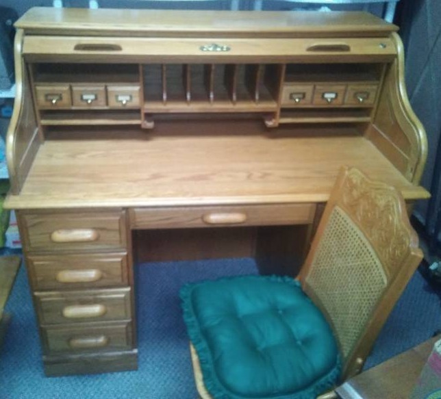 lot 218 image: Oak Roll top desk with chair  Like New