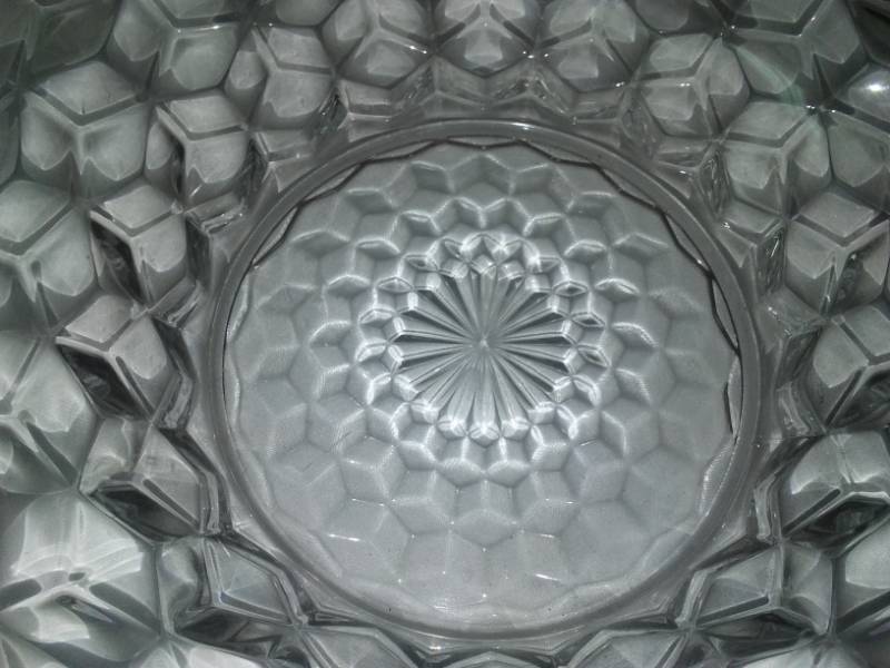 lot 221 image: Fostoria Jumbo Bowl