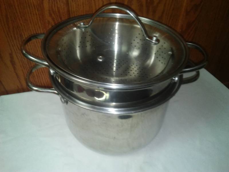 lot 230 image: Tools of the Trade Double Boiler Pasta Cooker with Steamer tray
