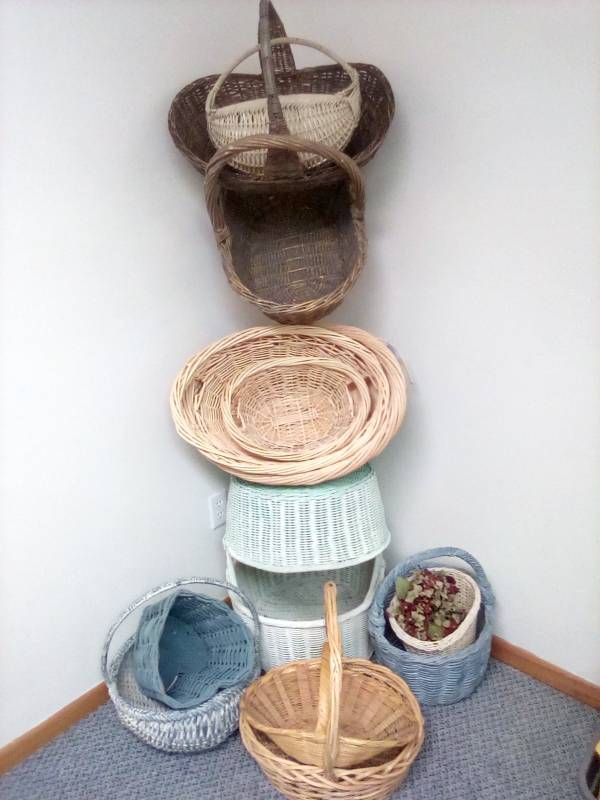 lot 463 image: Baskets, Bakets Baskets Galore