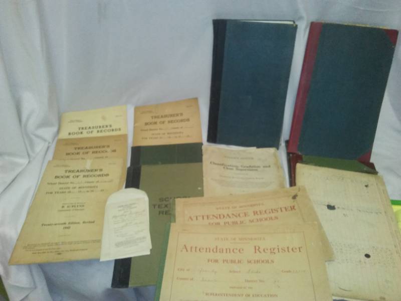 lot 517 image: Isanti County Grandy schools records 1904 through 1953