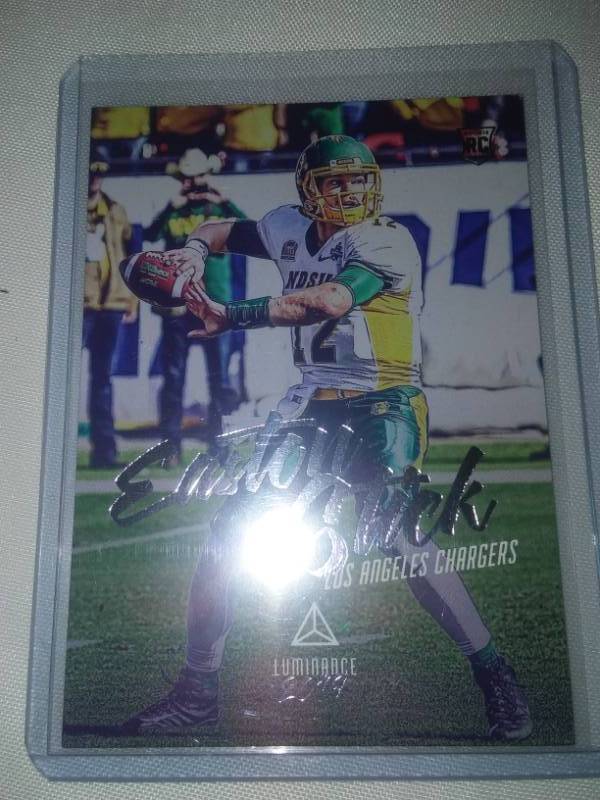 lot 562 image: 2 - Easton stick NFL rookie trading cards