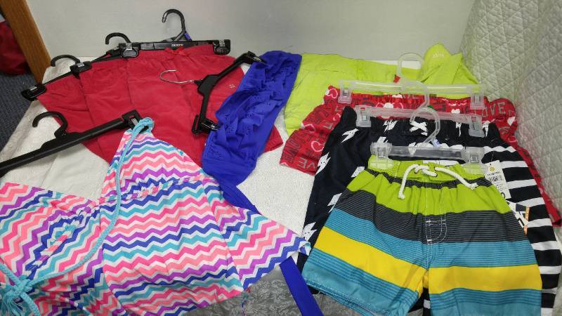 lot 510 image: Womens NWT Clothing (11)