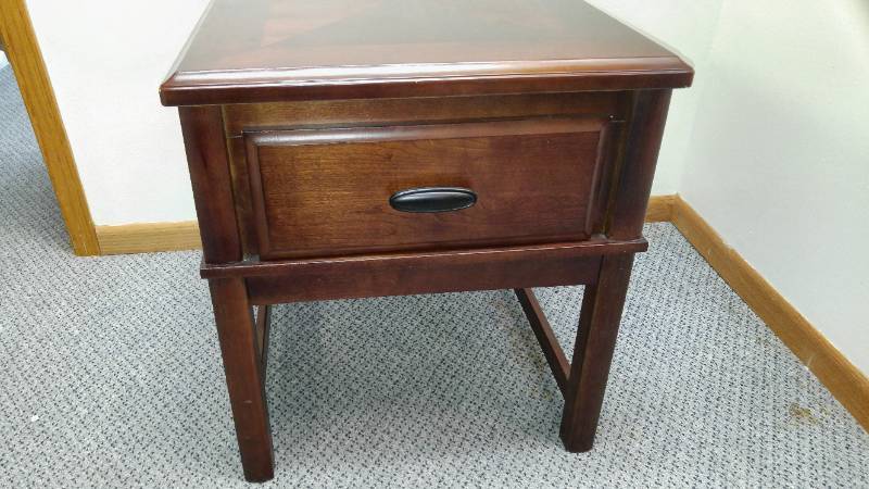 lot 520 image: Wood Accent Side Table with storage Drawe