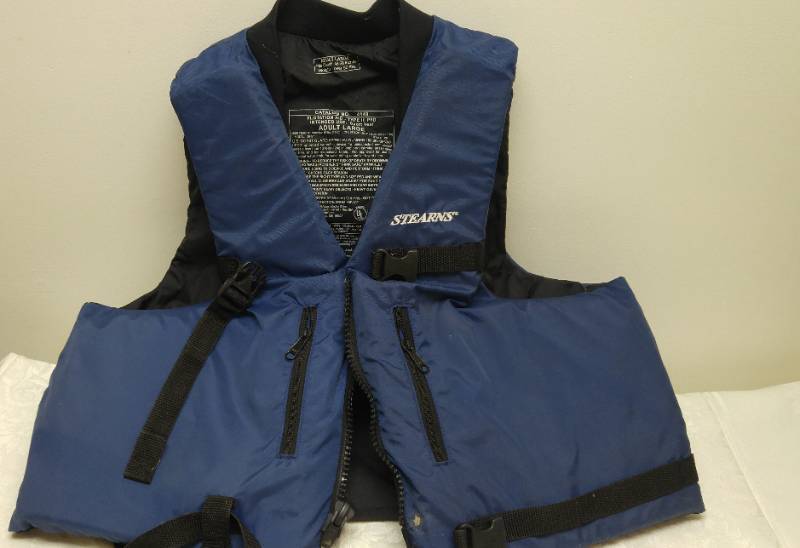 lot 536 image: Sterns Life Vest