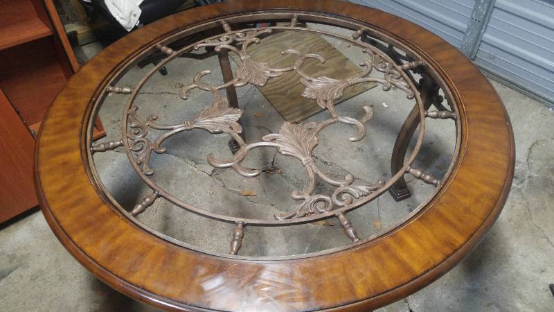 lot 530 image: Ornate Glass and Wood Round Table with 4 Chairs