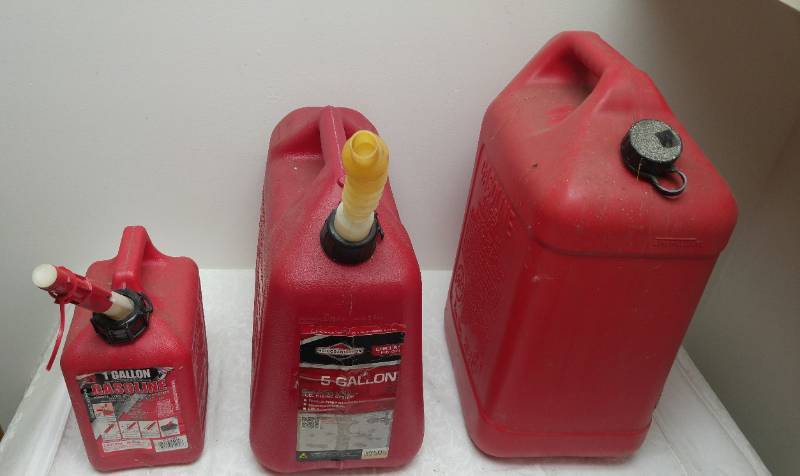lot 544 image: Gasoline Containers (3)