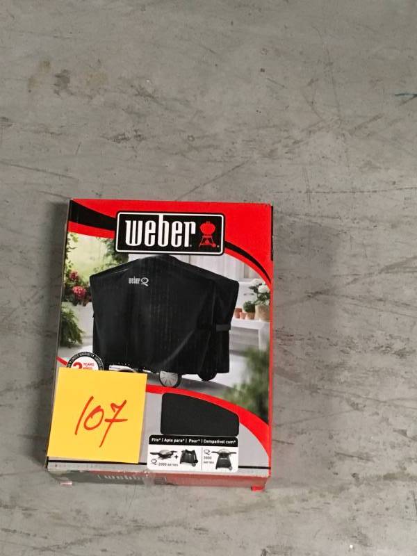lot 107 image: Weber Grill Cover (7112) (Fits 20003000 Series)- open box