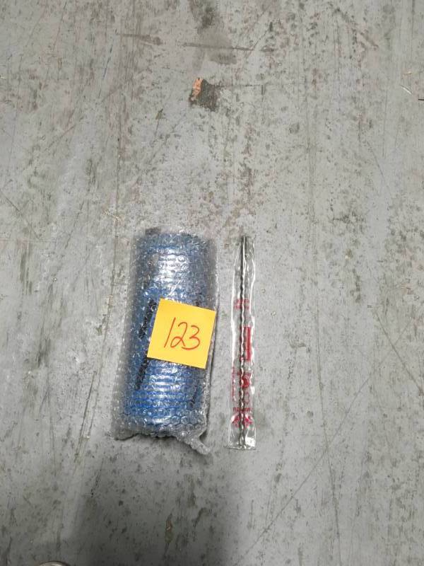 lot 123 image: Dry Core Bit for Brick and Concrete Block - 78 Diameter - 58-11 Arbor - #3040 Diamond- good condition