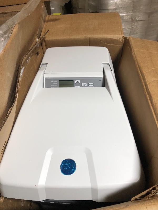 lot 311 image: GE 30,000 Grain Water Softener NOT USED