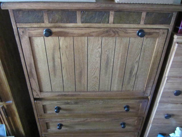 lot 114 image: Dropfront Desk