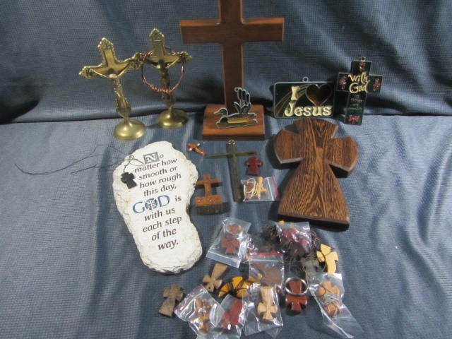 lot 133 image: Crosses
