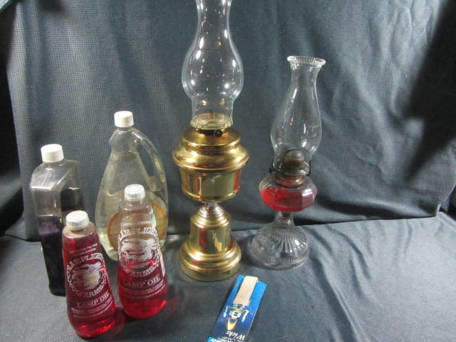 lot 154 image: Kerosene Lamps