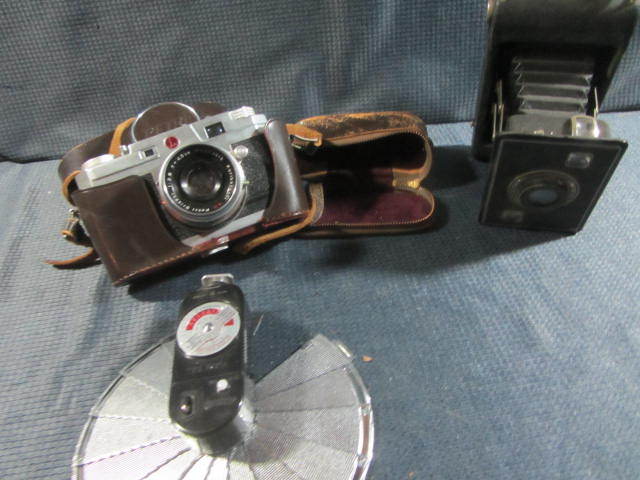 lot 184 image: Vintage & Antique Cameras