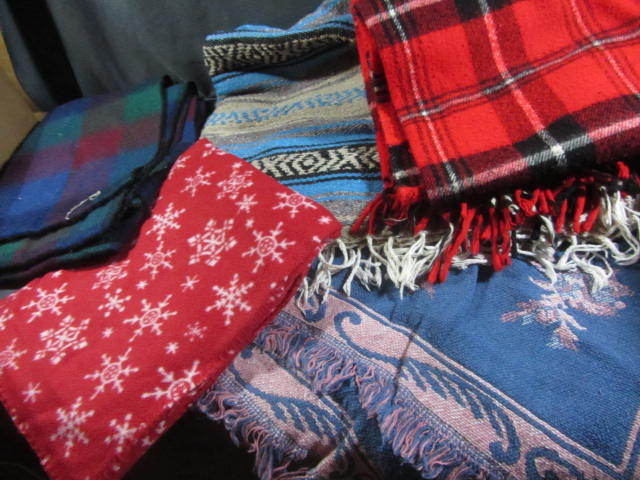lot 189 image: Throws