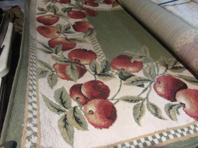 lot 224 image: Area Rug