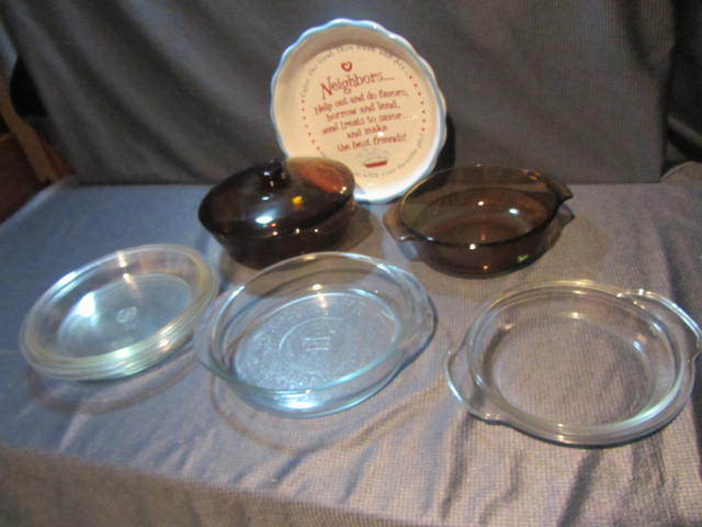 lot 237 image: Visionware & Pyrex