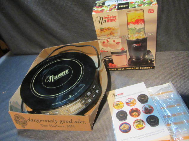 lot 263 image: Blender, Induction Cooktop