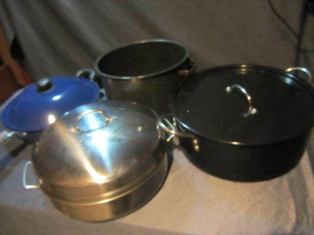 lot 264 image: Fry Pans, Kettles