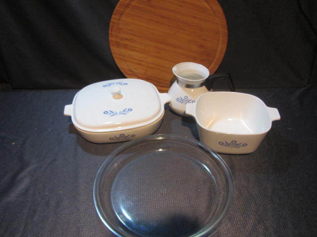 lot 267 image: Corning, Pyrex