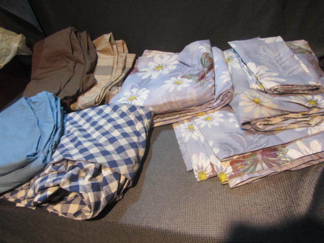 lot 327 image: Sheets