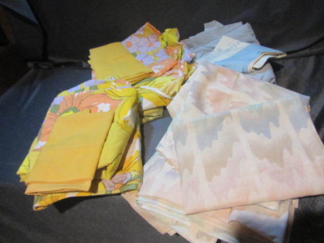 lot 329 image: Sheet Sets
