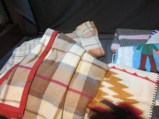 lot 334 image: Snap Robe, Throws