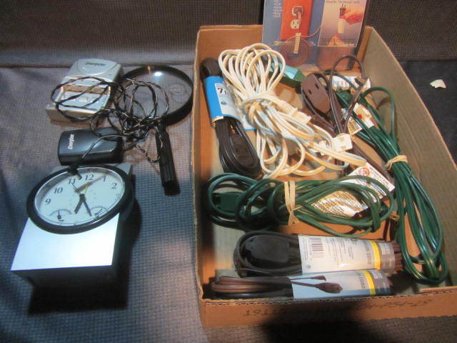 lot 342 image: Power Cords, Battery Charger