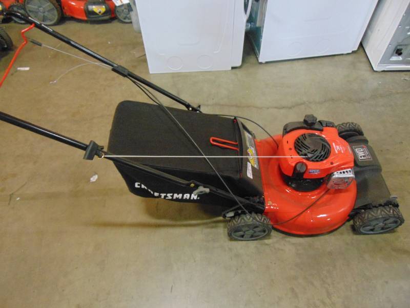 CRAFTSMAN M210 140cc 21in Selfpropelled Gas Lawn Mower with Briggs