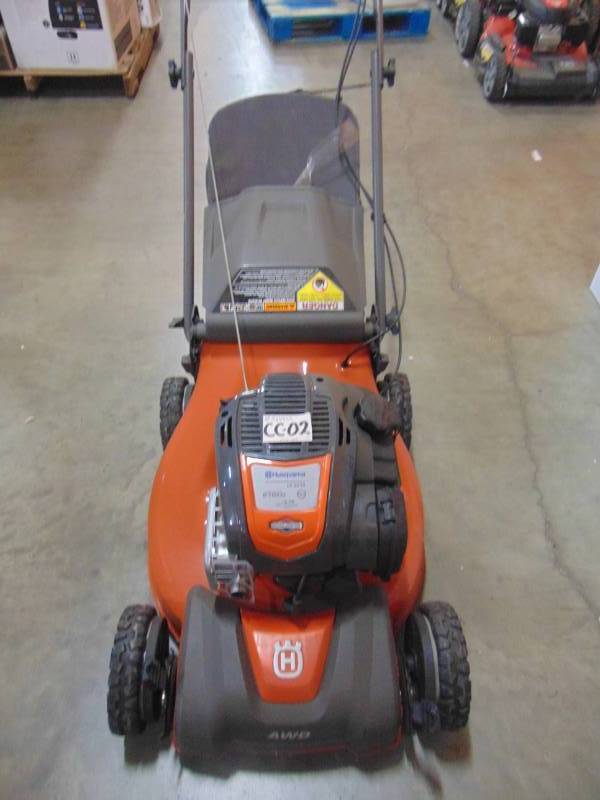 lot 307 image: Husqvarna LC221A 163-cc 21-in Self-propelled Gas Lawn Mower with Briggs & Stratton Engine 961450035