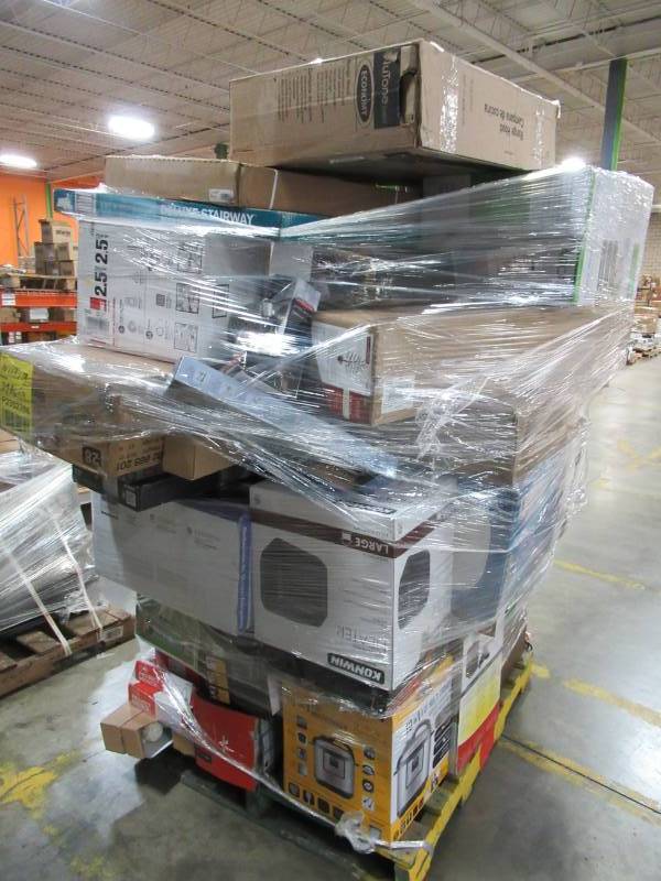 lot 169 image: WHOLESALE MIXED PALLET OF RETURNS - SMALL APPLIANCES AND HOUSEWARES