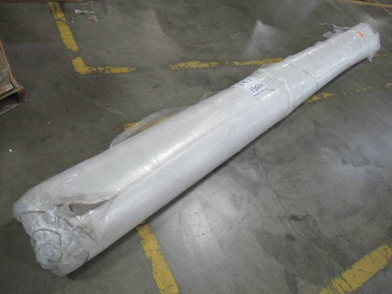 lot 212 image: Roll of Carpet 12 x Approximately 15. Light Beige in nice condition