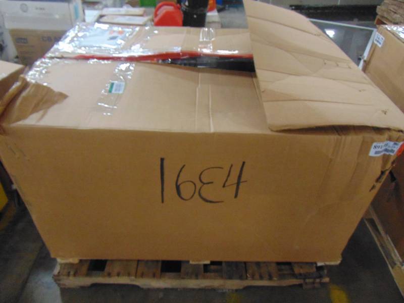 lot 481 image: Ariens Powered Bagger for Max Zoom Zero-Turn Riding Mowers 89100300