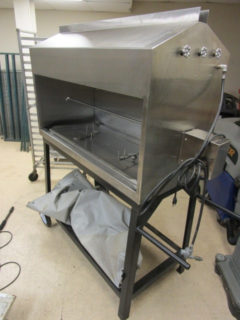 lot 106 image: CUSTOM-MADE PROPANE ROTISSERIE OVEN